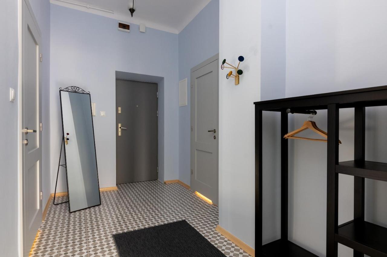 Hala Mirowska Stylish Apartment وارسو المظهر الخارجي الصورة